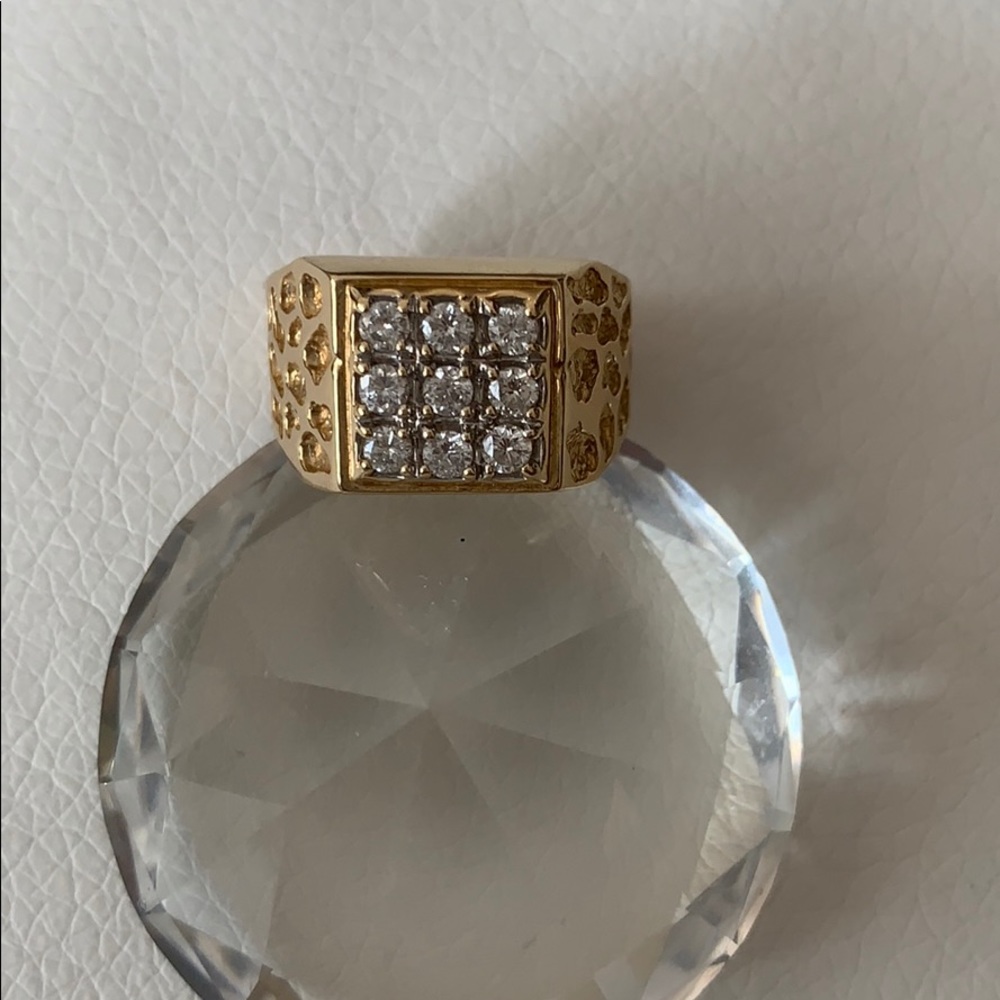 14k Yellow Gold Diamond ring ~ Size 9
